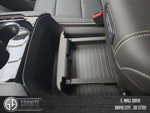 New 2026 GMC Yukon XL Elevation w/ Elevation Premium Package AWD/4WD image 37