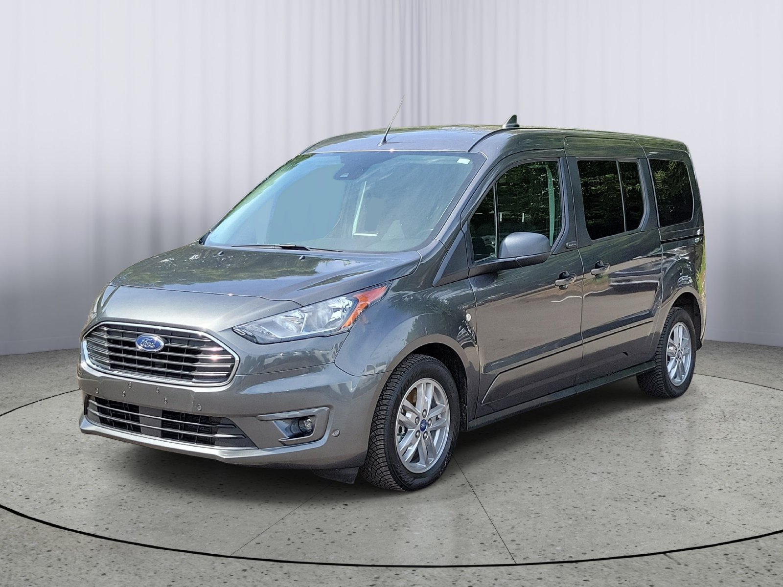 Used 2022 Ford Transit Connect XLT FWD image 5