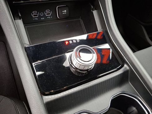 Certified 2024 Jeep Grand Cherokee L Laredo w/ Luxury Tech Group I image 17