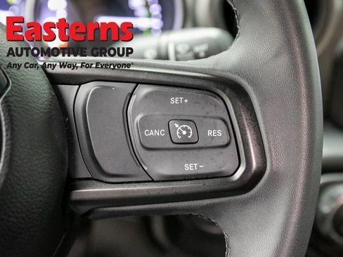 Used 2023 Jeep Wrangler Unlimited AWD/4WD image 16