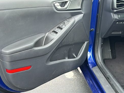 Used 2021 Hyundai Ioniq SE FWD image 23