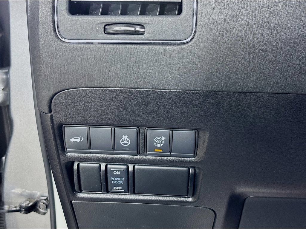 Used 2023 Nissan Armada SL RWD image 10