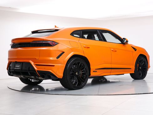 Used 2026 Lamborghini Urus SE AWD/4WD image 5