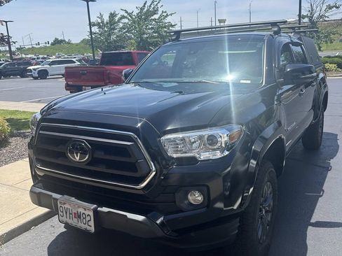 Used 2023 Toyota Tacoma SR5 w/ Technology Package AWD/4WD image 3