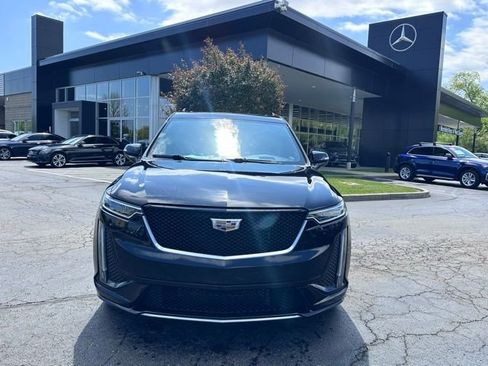 Used 2021 Cadillac XT6 Sport AWD/4WD image 2