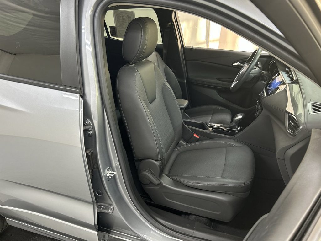 Certified 2023 Buick Encore GX Select w/ Sport Touring Package FWD image 22