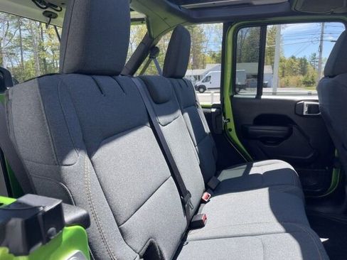 Used 2025 Jeep Wrangler Unlimited Sport AWD/4WD image 17