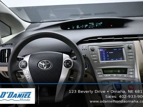 Used 2013 Toyota Prius Three w/ Solar Roof Pkg FWD image 26