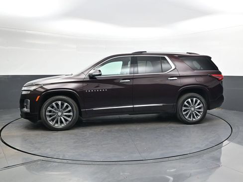 Used 2023 Chevrolet Traverse Premier image 8