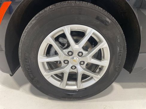 Used 2024 Chevrolet Equinox LT image 12