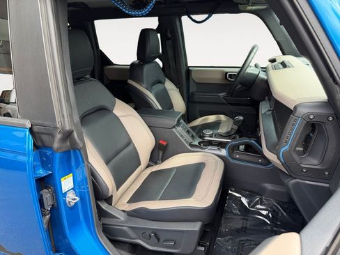 Used 2024 Ford Bronco Wildtrak AWD/4WD image 24
