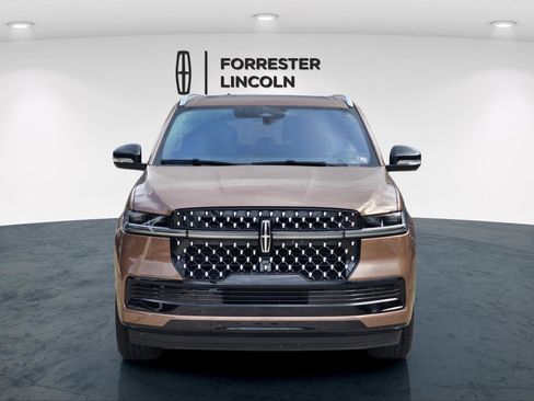 New 2025 Lincoln Navigator Black Label image 8