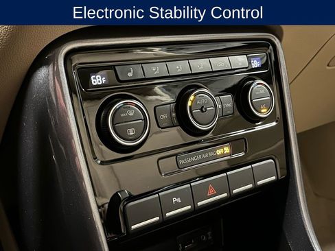 Used 2017 Volkswagen Beetle 1.8T SEL image 10