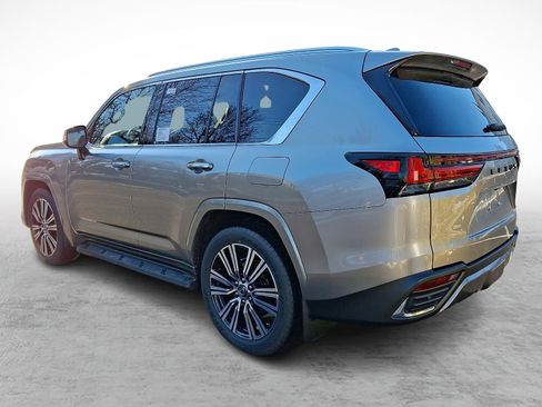 New 2026 Lexus LX 600 4WD w/ Luxury Package image 3