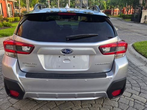 Used 2020 Subaru Crosstrek 2.0i Limited w/ Moonroof Package w/Navigation AWD/4WD image 18