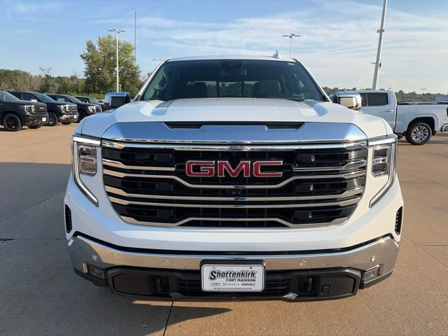 Used 2024 GMC Sierra 1500 SLT w/ SLT Premium Plus Package AWD/4WD image 7