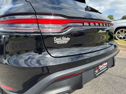 Used 2025 Porsche Macan Turbo AWD/4WD image 50