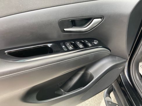 Used 2023 Hyundai Santa Cruz Limited w/ Tow & Go Package image 12