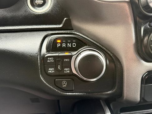 Used 2020 RAM 1500 Big Horn AWD/4WD image 19