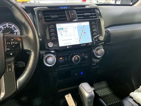 Used 2023 Toyota 4Runner TRD Off-Road Premium w/ Off Road Premium Plus Package image 7