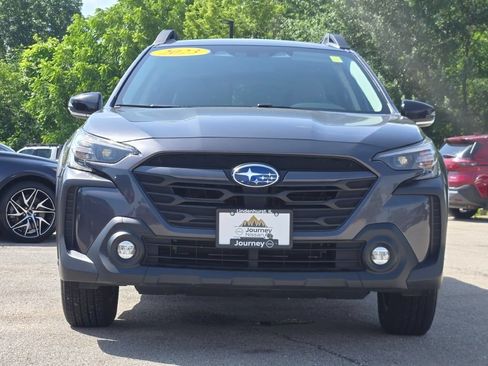 Used 2023 Subaru Outback Premium AWD/4WD image 3