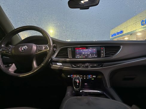 Used 2020 Buick Enclave Premium w/ Sun and Sites Package image 13