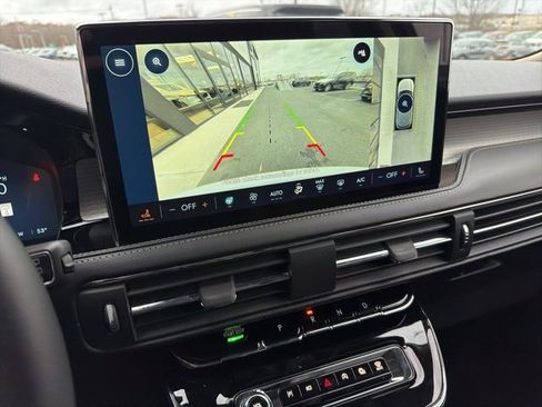 New 2026 Lincoln Corsair Premiere image 14