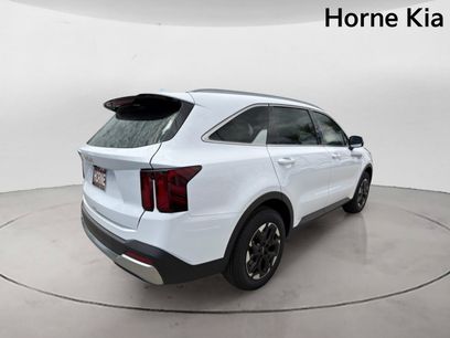 New 2026 Kia Sorento S w/ S Panoramic Sunroof Package