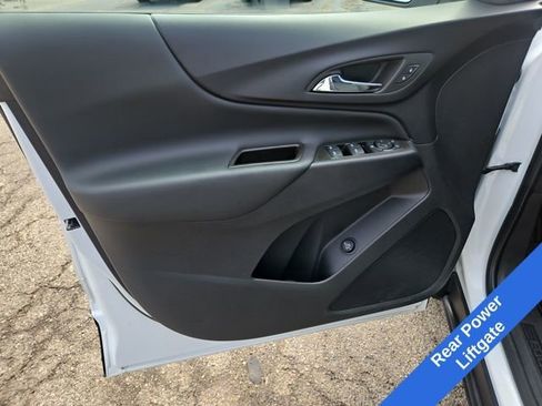 Used 2023 Chevrolet Equinox LT image 11