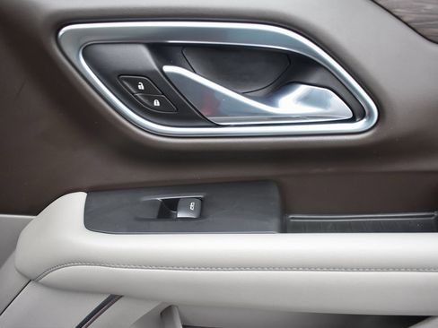 Used 2021 Chevrolet Tahoe Z71 w/ Luxury Package image 15