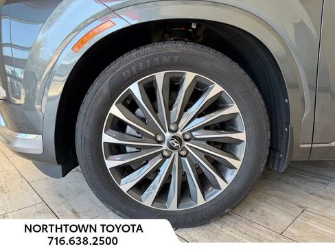 Used 2023 Hyundai Palisade Calligraphy AWD/4WD image 6