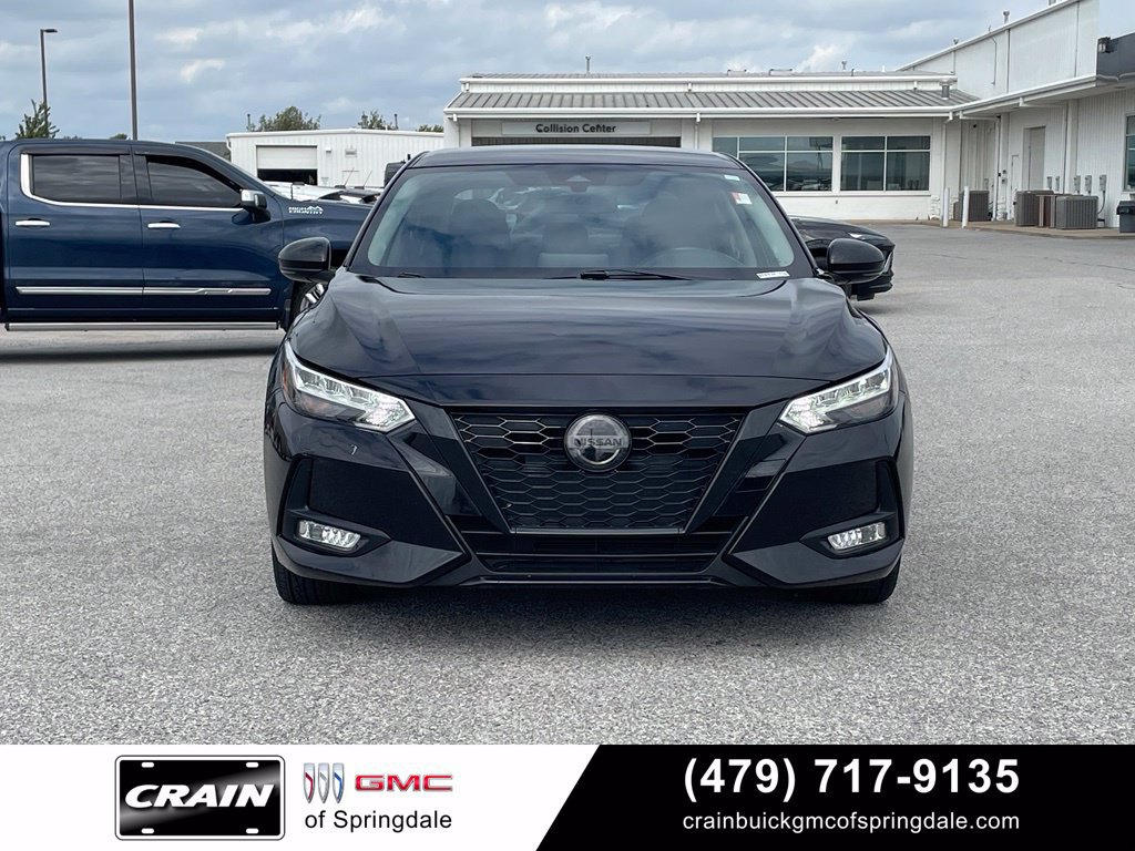 Used 2022 Nissan Sentra SR w/ Midnight Edition FWD image 2