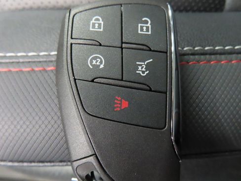 Used 2024 Chevrolet Traverse RS image 68