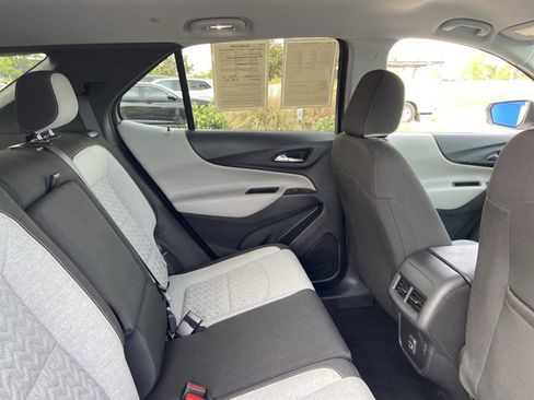 Used 2023 Chevrolet Equinox LT w/ Driver Convenience Package image 21