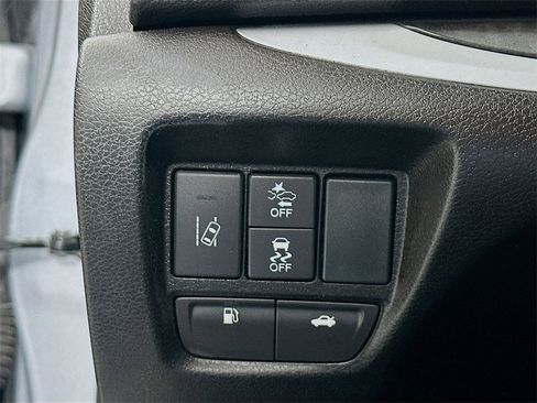 Used 2019 Acura TLX image 10