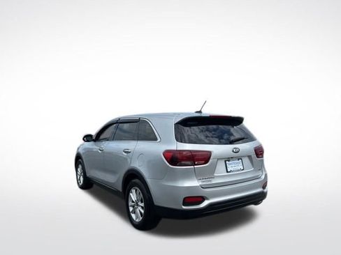 Used 2019 Kia Sorento AWD V6 image 11