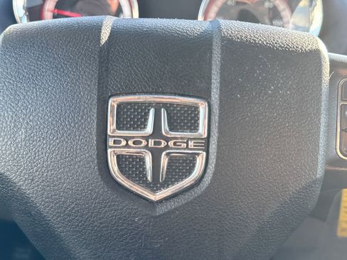 Used 2019 Dodge Grand Caravan SE image 27