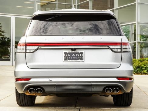 Used 2020 Lincoln Aviator Reserve w/ Equipment Group 202A AWD/4WD image 11