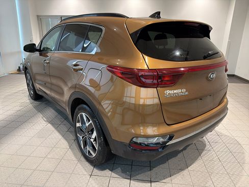 Used 2020 Kia Sportage EX w/ Option Group 15 FWD image 3