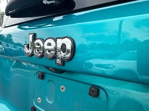Used 2022 Jeep Renegade Latitude w/ Convenience Group AWD/4WD image 13