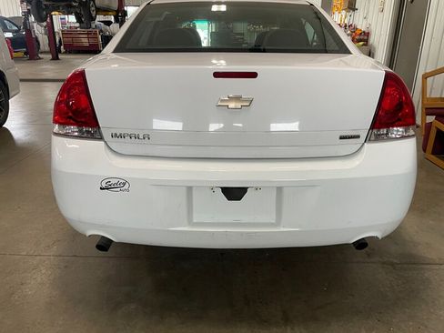 Used 2015 Chevrolet Impala Limited LS FWD image 7