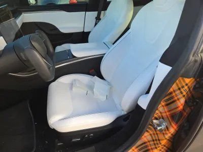 Used 2022 Tesla Model S Plaid AWD/4WD image 3