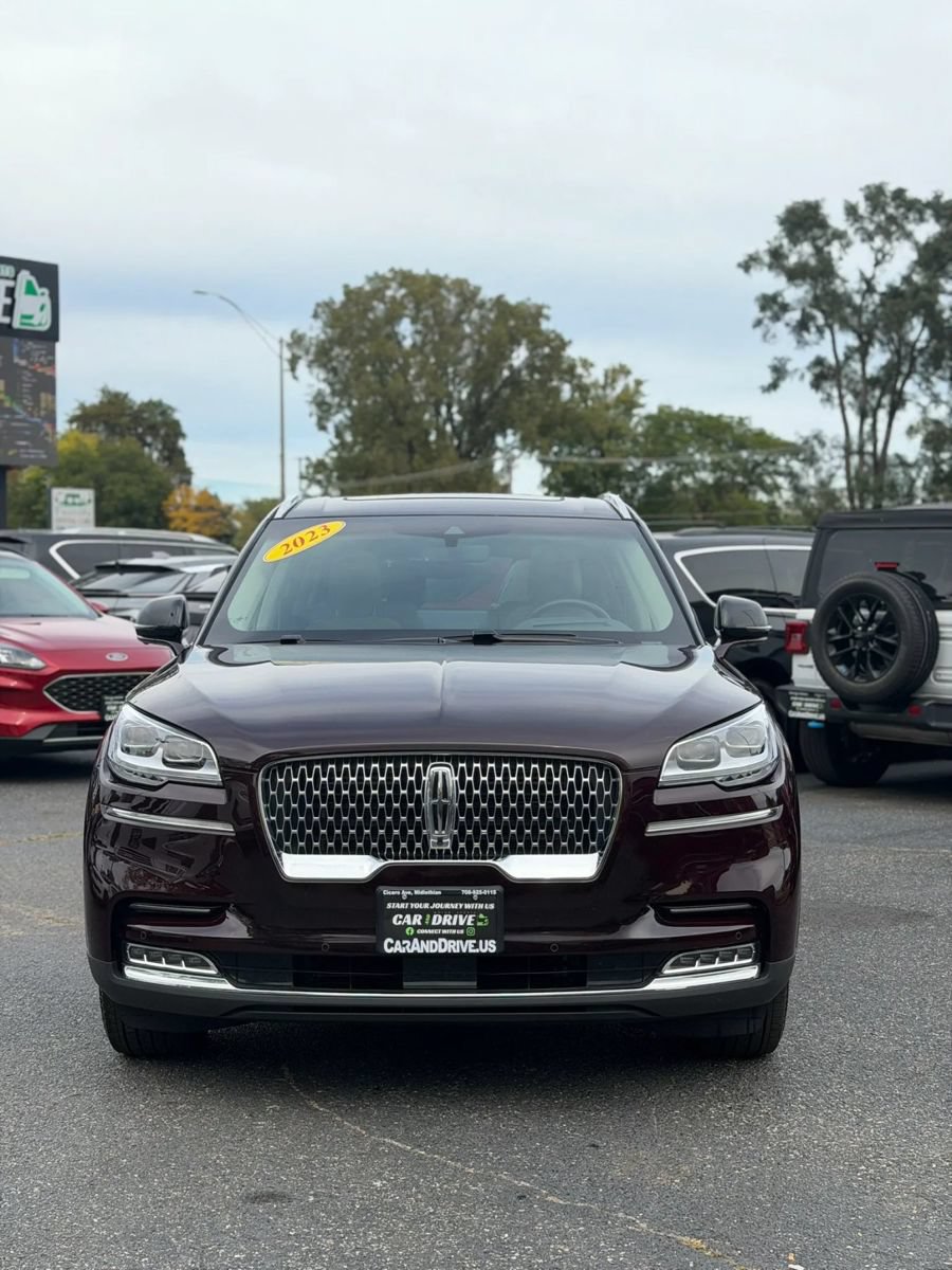 Used 2023 Lincoln Aviator Reserve w/ Equipment Group 201A AWD/4WD image 1