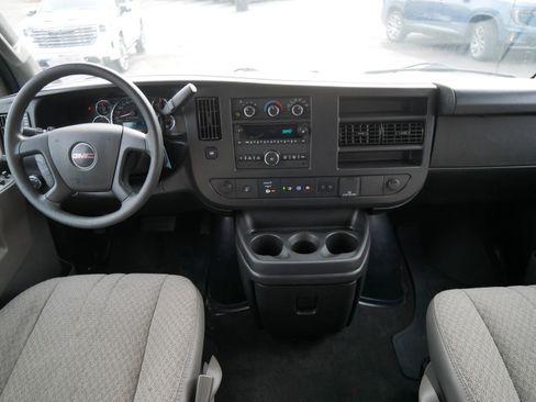 Used 2025 GMC Savana 3500 LT w/ LT Preferred Equipment Group image 14