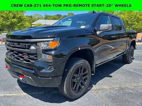 New 2026 Chevrolet Silverado 1500 Custom Trail Boss w/ LPO, Dark Essentials Package AWD/4WD image 2