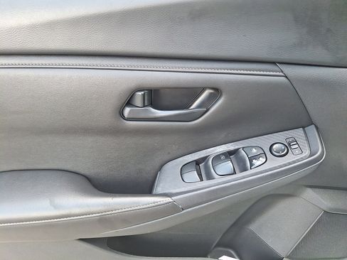 Used 2024 Nissan Sentra S FWD image 12
