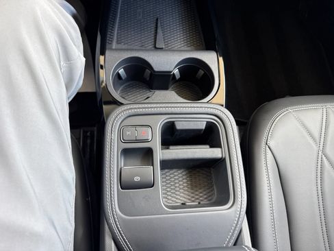 Certified 2025 Ford Mustang Mach-E Select AWD/4WD image 32