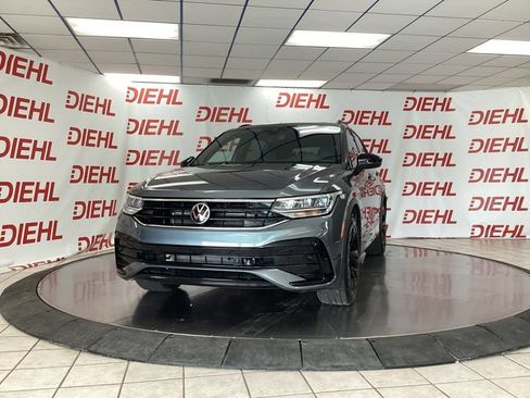 Used 2023 Volkswagen Tiguan SE R-Line FWD image 3