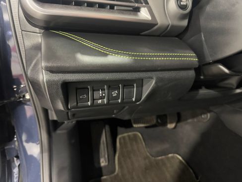 Used 2025 Subaru Outback Onyx Edition AWD/4WD image 36