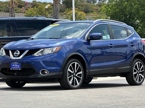 Used 2017 Nissan Rogue Sport SL FWD image 7